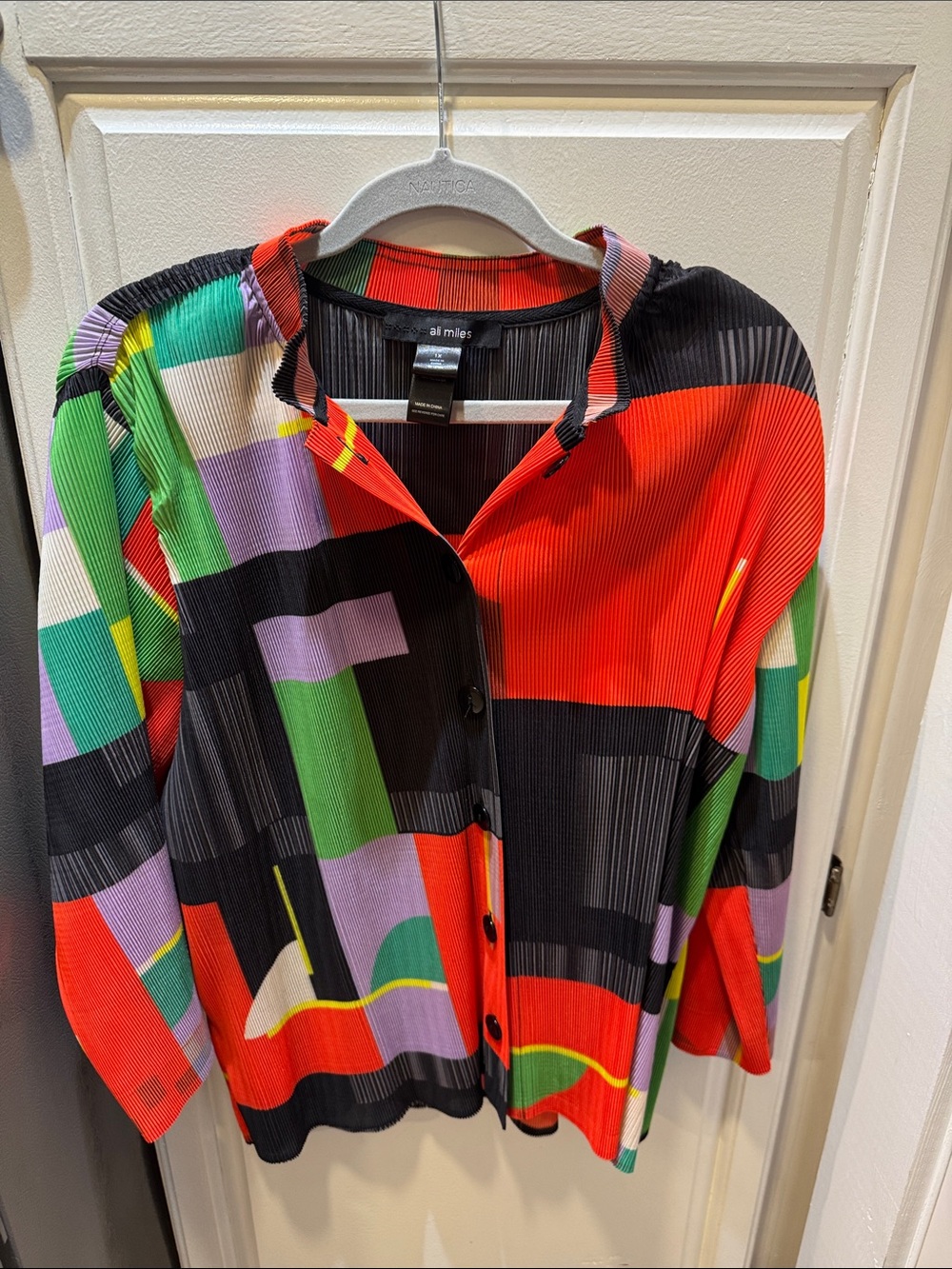 Ali Miles Pleated Multicolor Button-Front Women’s Blouse